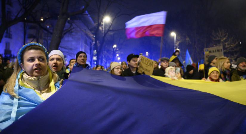 Drámaian csökkent az ukrán EU-csatlakozás támogatottsága Lengyelországban - 444.hu