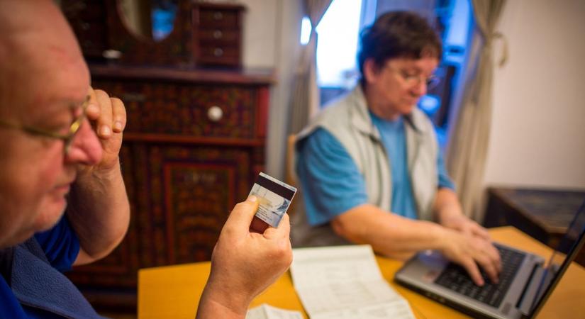 Csalók rabolták le a bankszámládat? A károd ekkora részét megtéríti, de csak ez a bank - Sonline