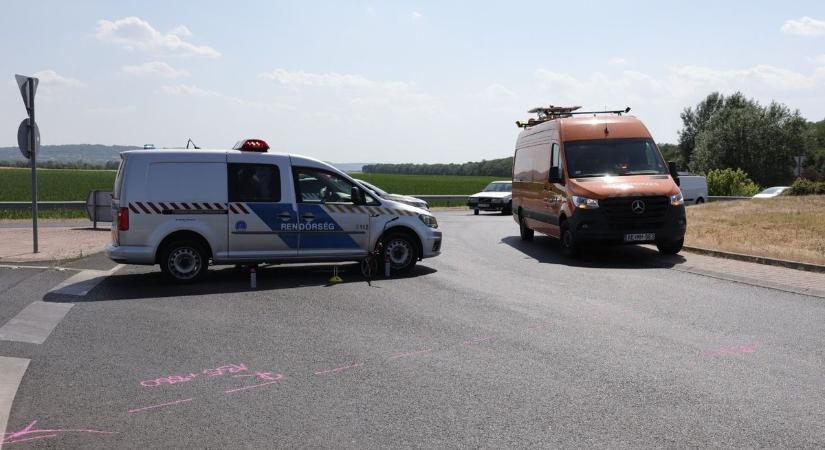 Súlyosan megsérült egy motoros a 6-oson - Teol