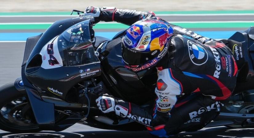 Magyarországon tesztel Razgatlioglu - Kezdődik! - SportMotor