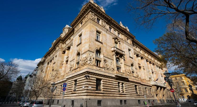 Betette a kaput a magyar gazdaságnak a nemzetközi helyzet – így látja az MNB a jövőnket - VG