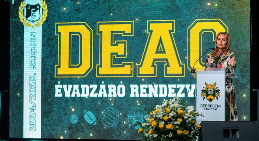 „Ez a klub tényleg egyedülálló" – ők lettek a DEAC díjazottai! - Haon