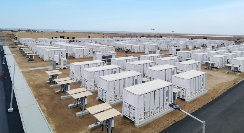 Üzembe állt Magyarország legnagyobb hálózatba integrált energiatárolója Szolnokon - Magyar Építők