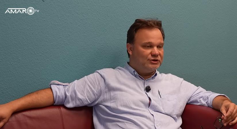 Aranyosi Péter: Egy humorista munkaköri leírásában nincs benne, hogy politikailag korrektnek kell lenni - 444.hu