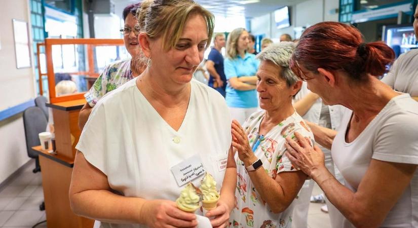 Ez ám a meglepetés! Ingyen fagyival kedveskedtek a kórházi dolgozóknak (képgalériával) - Teol