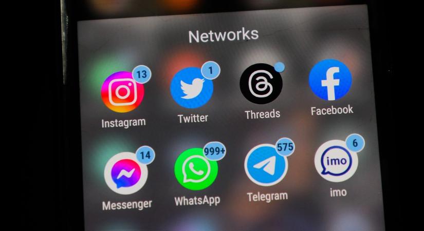 Minden üzenetről lemarad? A WhatsApp új AI-funkciója lesz a legjobb barátja - Blikk - Kvíz