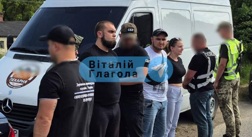 Rahó környékén lelepleztek egy férfit, aki kenyérszállító busszal vitte a katonaköteleseket a határhoz - Karpat.in.ua