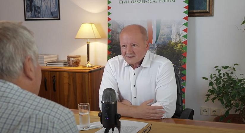 Simicskó István: Brüsszelben háborús héják vannak (VIDEÓ) - vasarnap.hu