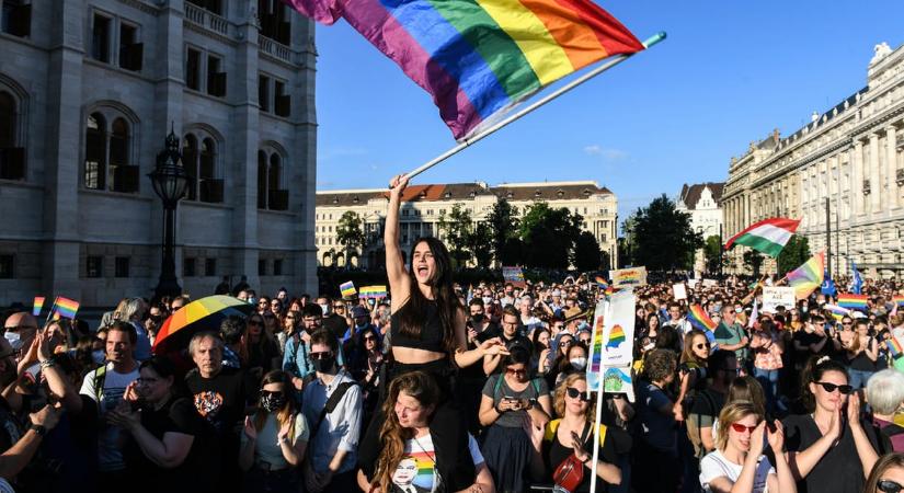 Hadházy Ákos arra számít, hogy a rendőrök kamerázni fognak a Pride-on - HVG - Itthon