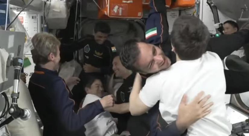 Kapu Tiborék átléptek a Nemzetközi Űrállomásra! – videó - atv.hu
