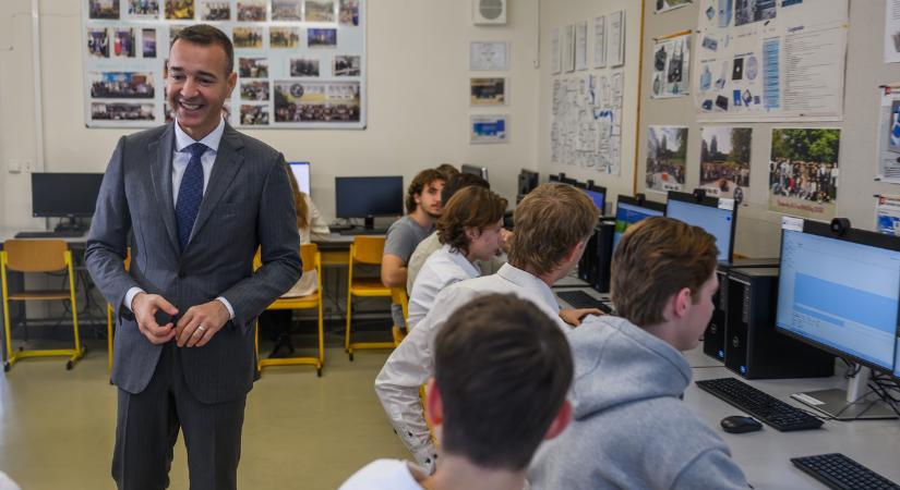 Egy utcában akár három iskola is működik – Drucker iskolaösszevonások tervez, teljes épületek és osztályok kerülhetnek megszüntetésre - Körkép