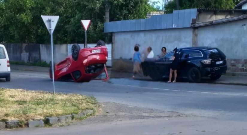 Baleset történt Ungváron: három sérült, köztük két kisgyermek - Karpat.in.ua