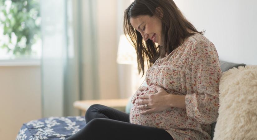 Terhesség alatti dohányzás: a gyerek fogai miatt sem kéne rágyújtani - Babaszoba