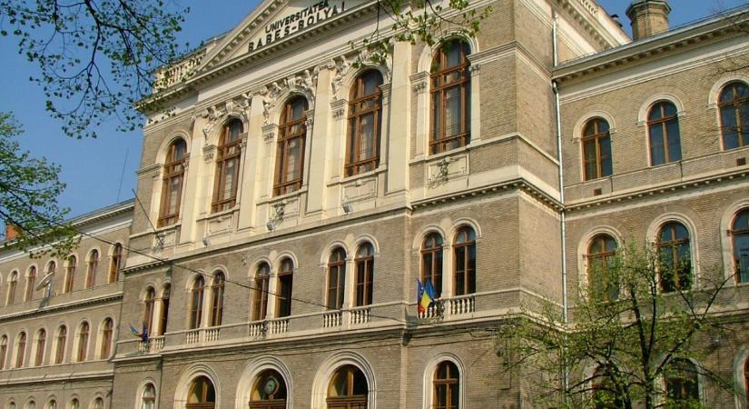 Megverte a tanárt a kolozsvári egyetemista, miután lebukott, hogy okosórával puskázik - HVG - Világ