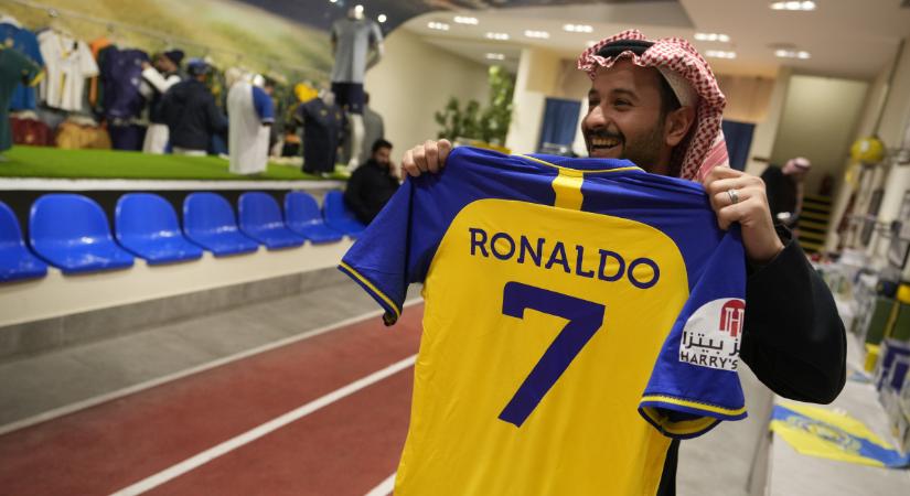 Váratlan fordulat Cristiano Ronaldo jövőjében - Infostart