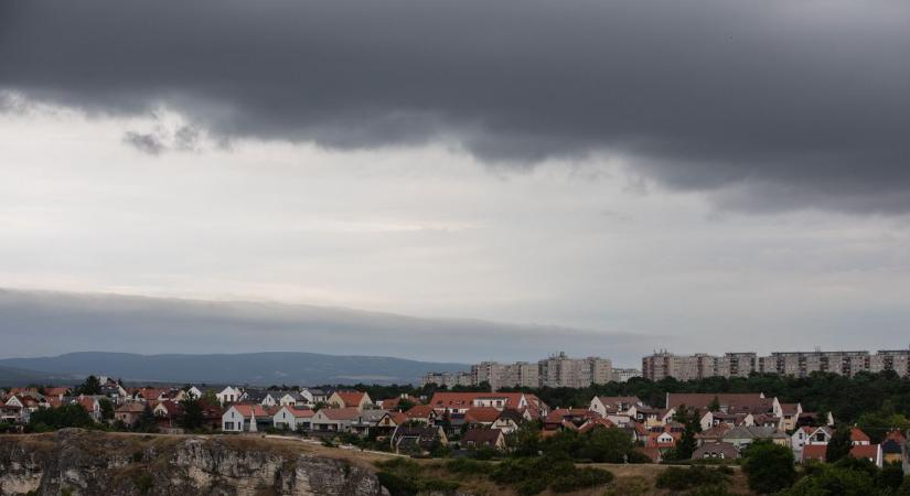 Vihar, jég, szél: durva hidegfront csap le az országra péntekre virradó éjjel! - Veol