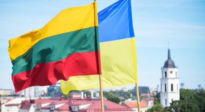 Litvániában ellopták az ukrán zászlót a Különleges Nyomozó Szolgálat épületéről - Karpat.in.ua