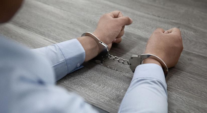 „Úgyis börtönbe megyek” - mondta a férfi, majd megerőszakolta és baltával verte barátnőjét - Ripost