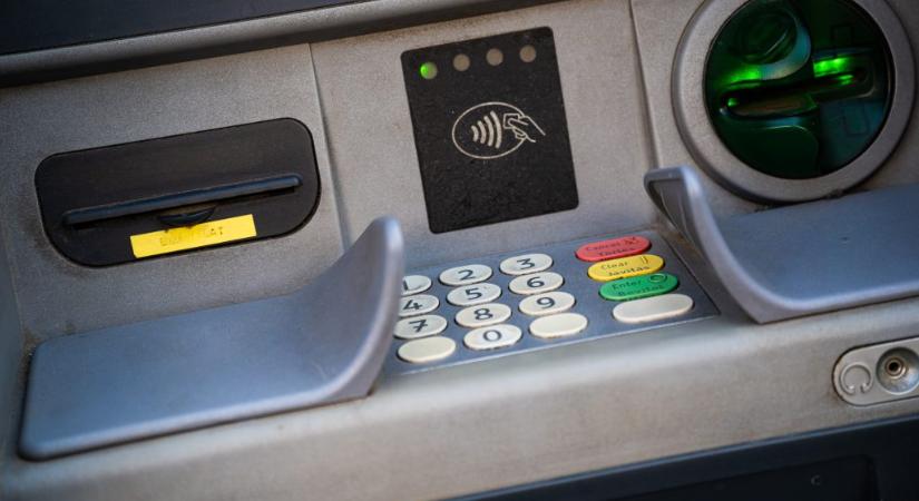 Itt a lista, melyik kistelepülésre melyik bank telepít ATM-et - 24.hu
