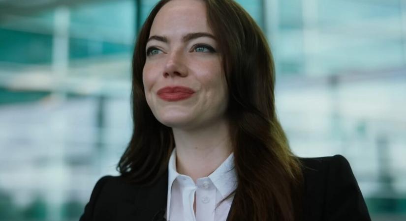 Emma Stone és Yorgos Lanthimos ötödször forgatott együtt, itt a Bugonia őrült trailere - Hetedik sor