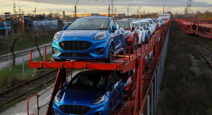A Ford rátaposott a gázra, felpörgött az autógyártás - Maszol