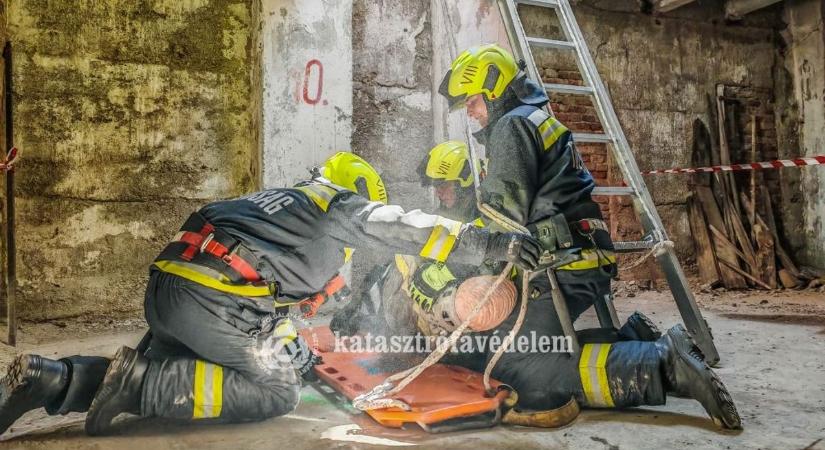 XIV. Országos Tűzoltószakmai Vetélkedő Győrben - Kisalföld
