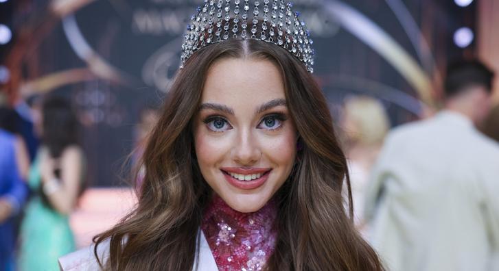 A Miss World Hungary győztese, Végvári Janka megszólalt a plasztikáról - Index