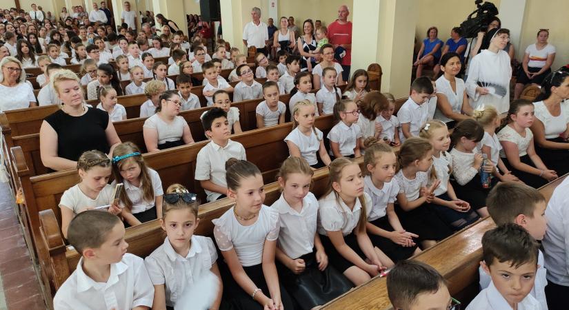 Hangos ováció fogadta a Liszt idei tanévének bezárását - Hódpress