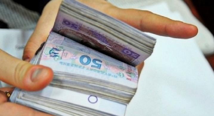 Szociális támogatás elsikkasztása miatt ítéltek el egy postahivatal-vezetőt a Rahói járásban - Karpat.in.ua