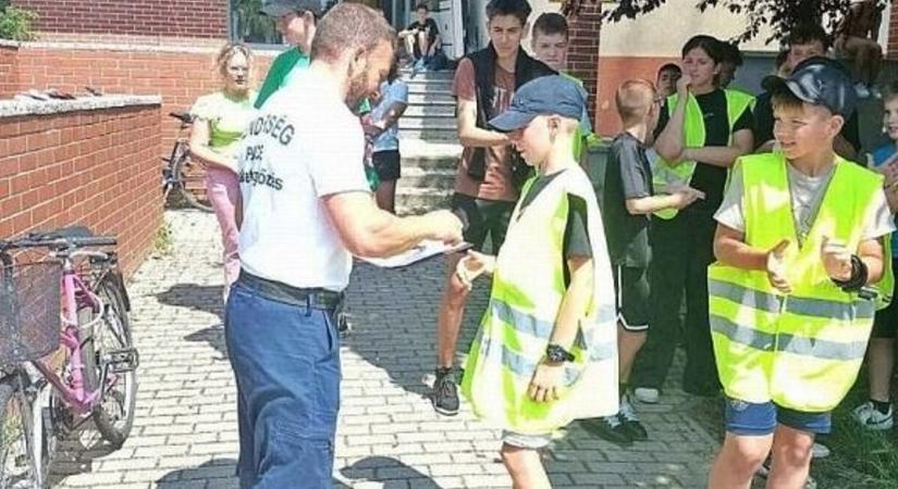 A Kapuvári Rendőrkapitányság helyi általános iskolásoknak szervezett ügyességi versenyt - Kisalföld
