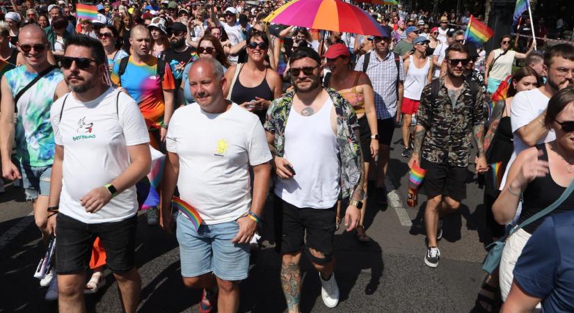 71 civil szervezet jelezte: kiáll a Pride mellett - Klubrádió