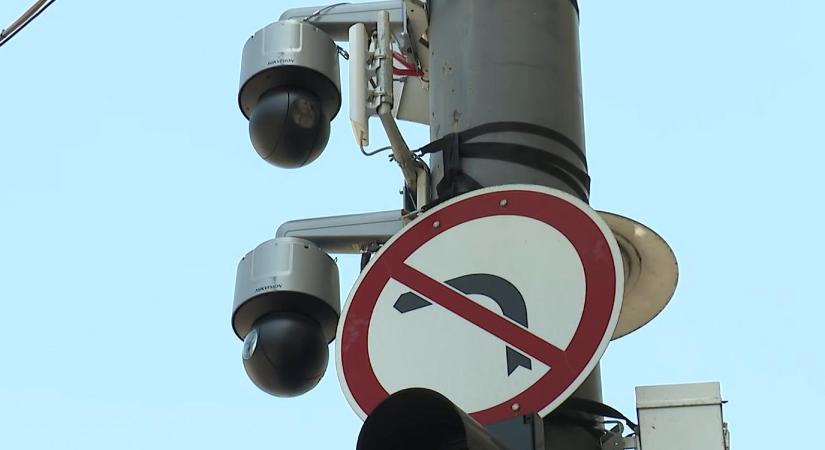Ideiglenes kamerákat szereltek fel a Vámház körúton, ahol a Budapest Pride menete is elhalad majd - Népszava