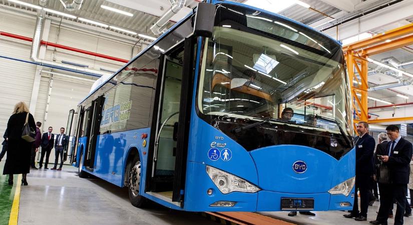 Új gyárat épít a BYD Komáromban, de egy részét mi fizetjük - HVG - Gazdaság