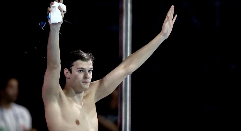 Kós Hubert ezüstérmet nyert 100 méter pillangóúszásban a tengerentúlon - Index - Sport