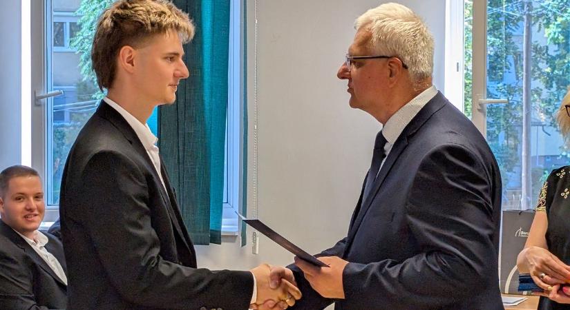 Ők lettek az Andrássy legfrisebb technikusai - képekkel - Boon