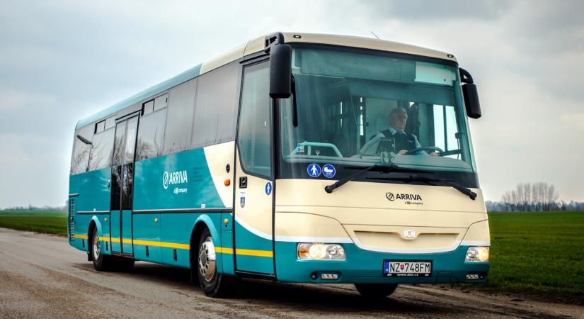 Hétfőtől a szünidei menetrend szerint közlekednek a buszok Nyitra megyében - Új Szó