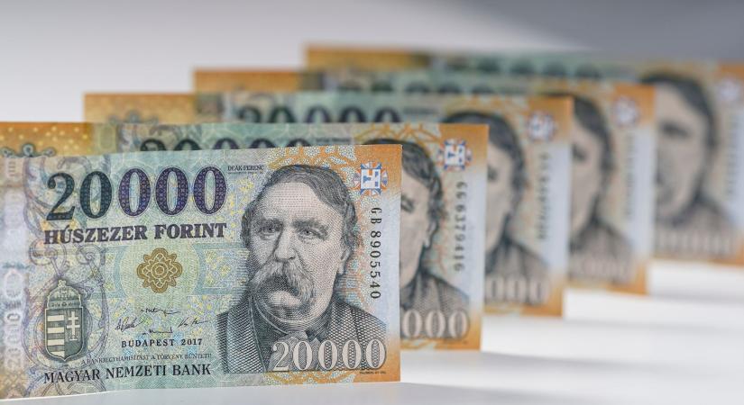 Csúcson a forint: Letarolja a lejt, a dollár is kapitulál - HírTV