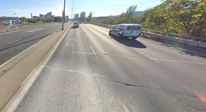 Nyári káosz Óbudán: a Flórián téri felüljáró után, a Mozaik utcait is szétkapták, utóbbit az önkormányzat szerint egyeztetés nélkül - HVG - Autó