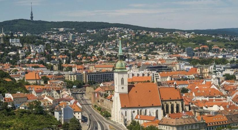Bajban a szlovák turizmus, az idegenforgalom még a járvány előtti szintet sem érte el - VG