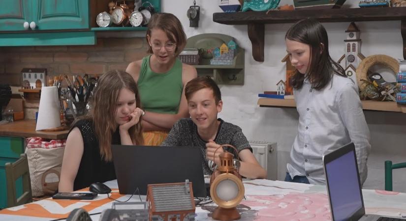 Társasjáték készült a táborban - TelePaks