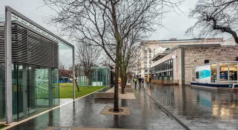Lábbuszsávok I. – A budapesti sétálóutcák helyzetéről - Építészfórum