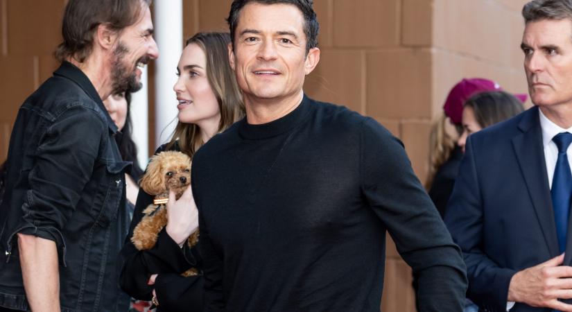 Orlando Bloom végleg összetörte Katy Perry szívét: rejtélyes nővel érkezett Bezos esküvőjére - Marie Claire