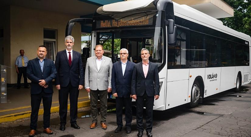 Hajdúszoboszló is zöldbusszal gazdagodott - Dehir