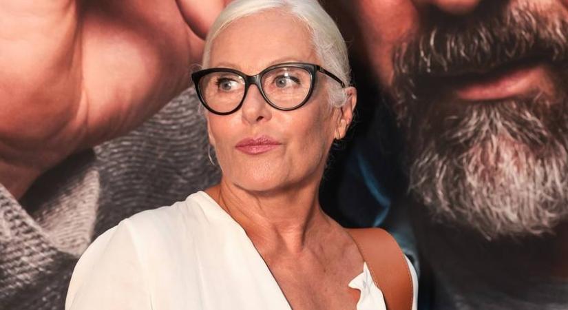 A 73 éves Pataki Ági átlátszó strandruhában és bikiniben: elképesztő, milyen jó az alakja - Femina