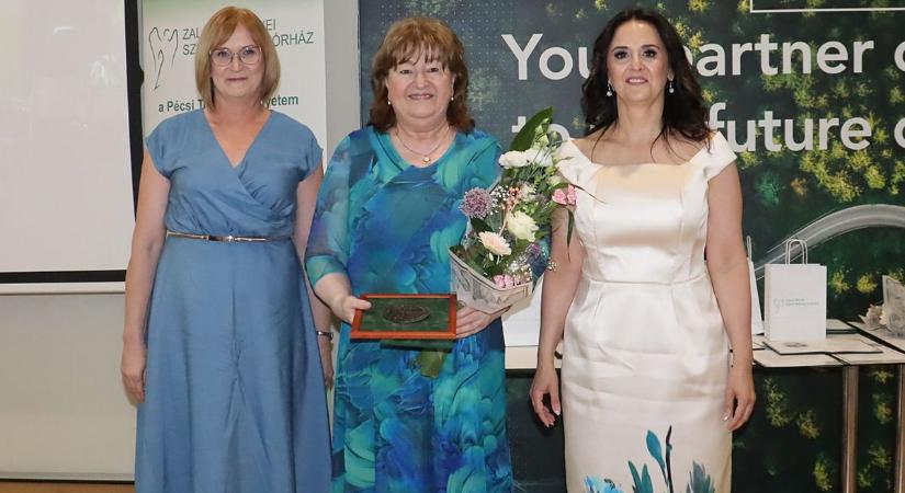Jóval többet tettek kötelességüknél, a Szent Rafael Kórház ünnepségén őket ismerték el - Zaol