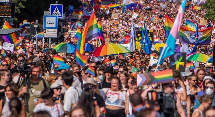 Több nagykövet úgy nem lesz ott a Pride-on, hogy mégis ott lesz - MFor