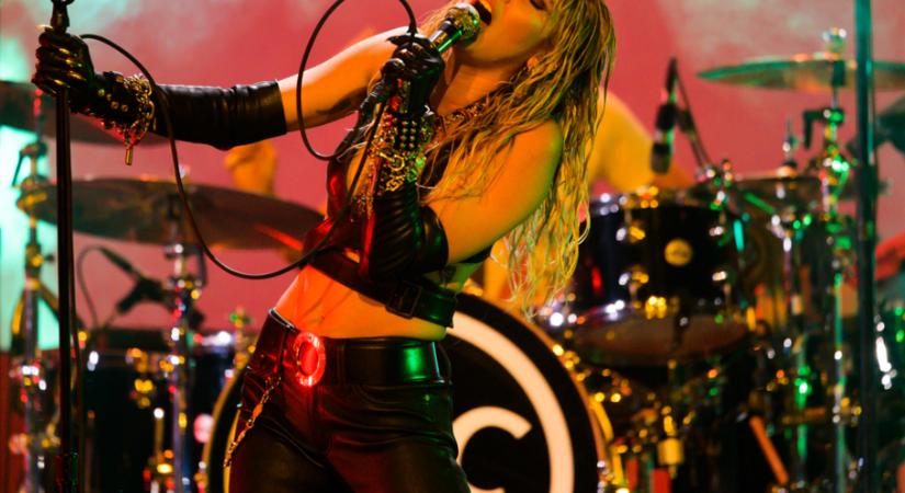 Miley Cyrus kis híján elvesztette a hangját – és nem az ő az egyetlen - Elle