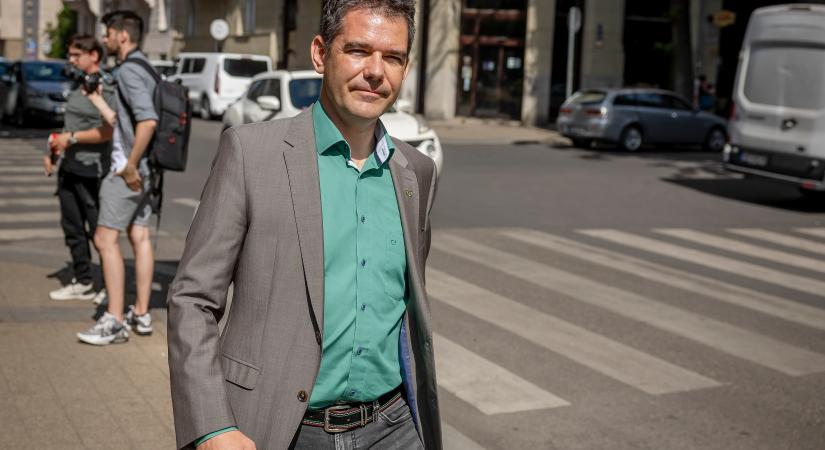 Novák Előd bejelentette: lezárják a Szabadság hidat a Pride-felvonulás elől - Blikk