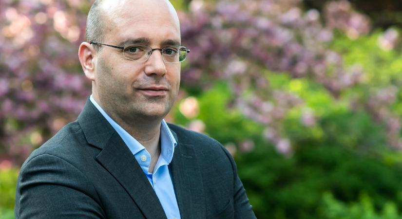 Mráz Ágoston Sámuel: a Fidesz vezet, 108 mandátumot szerezne