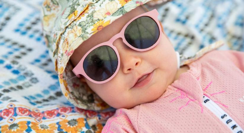 Gyereknevek nyári babáknak – Klasszikus, retró vagy merész fiúnevek és lánynevek